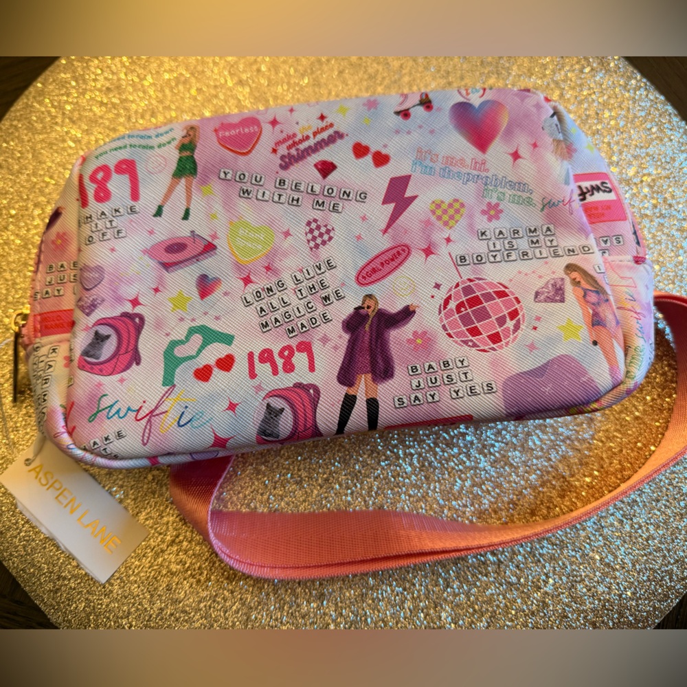 Taylor Swift, Swiftie Belt Bag